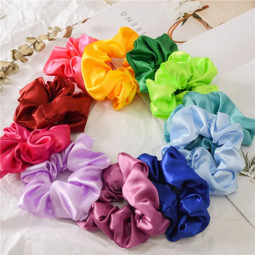 Random Silk Scrunchie Set (5 Scrunchies) The Scrunch Bar